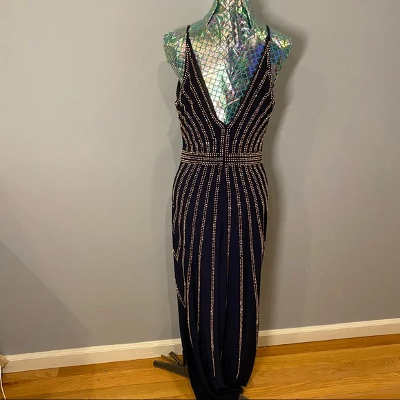 Stunning Art Deco Formal Gown - Picture 6 of 9